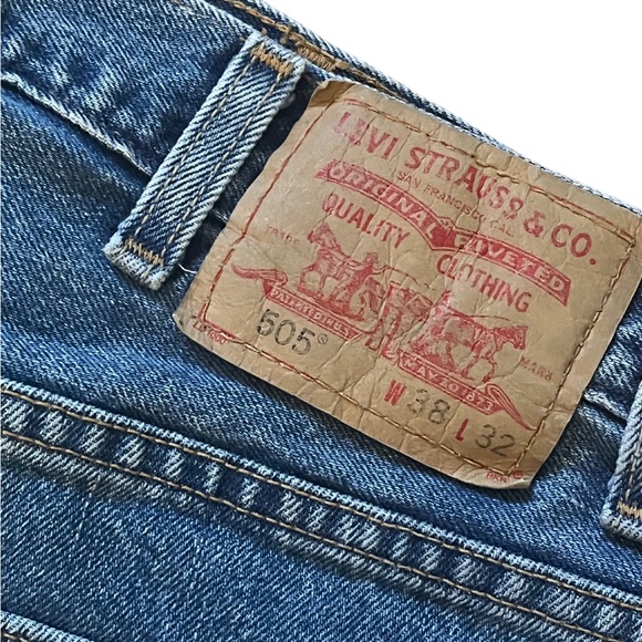 Vintage Men’s Levi’s 505 Jeans 38x32 - Picture 2 of 9